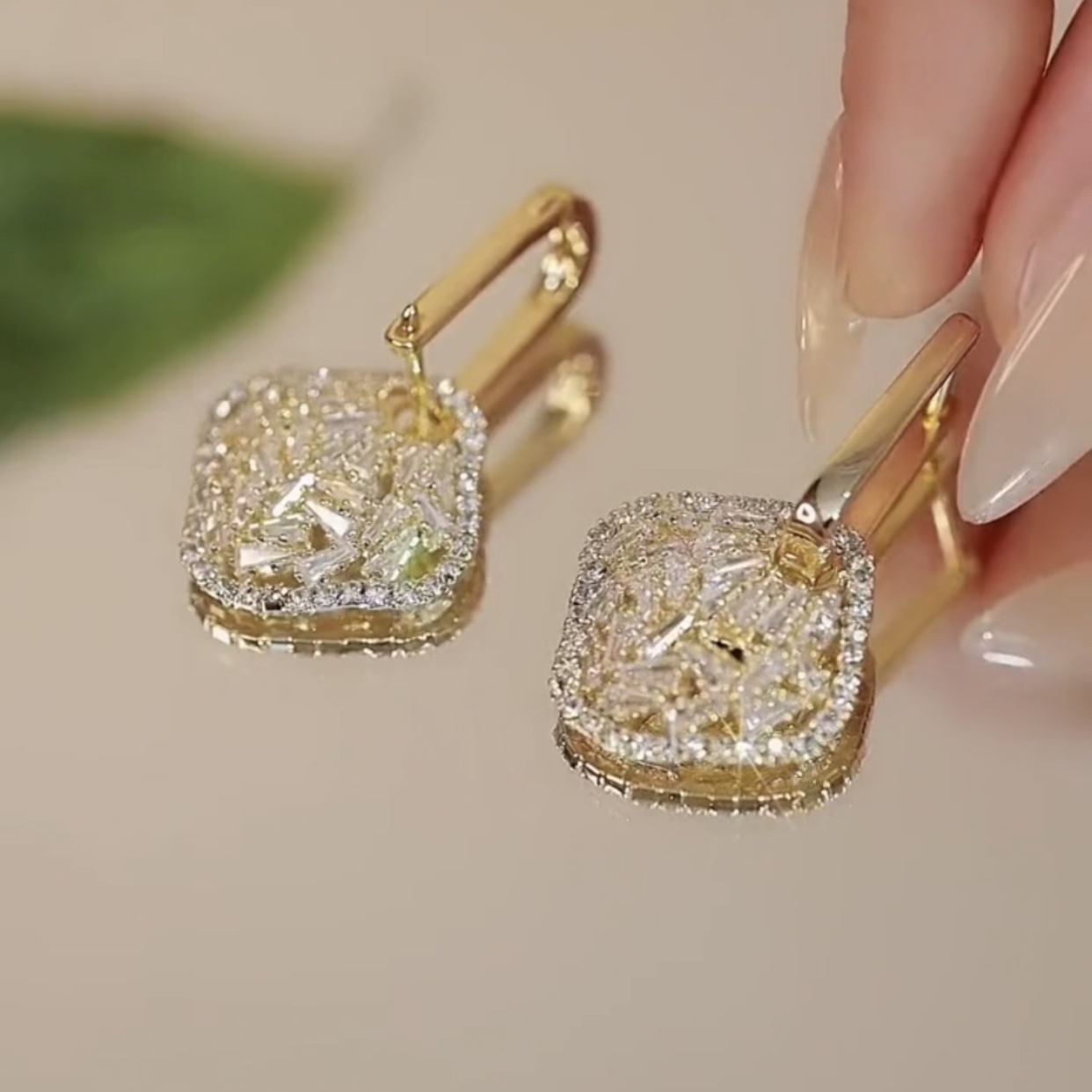 四方来财锆石耳饰耳环