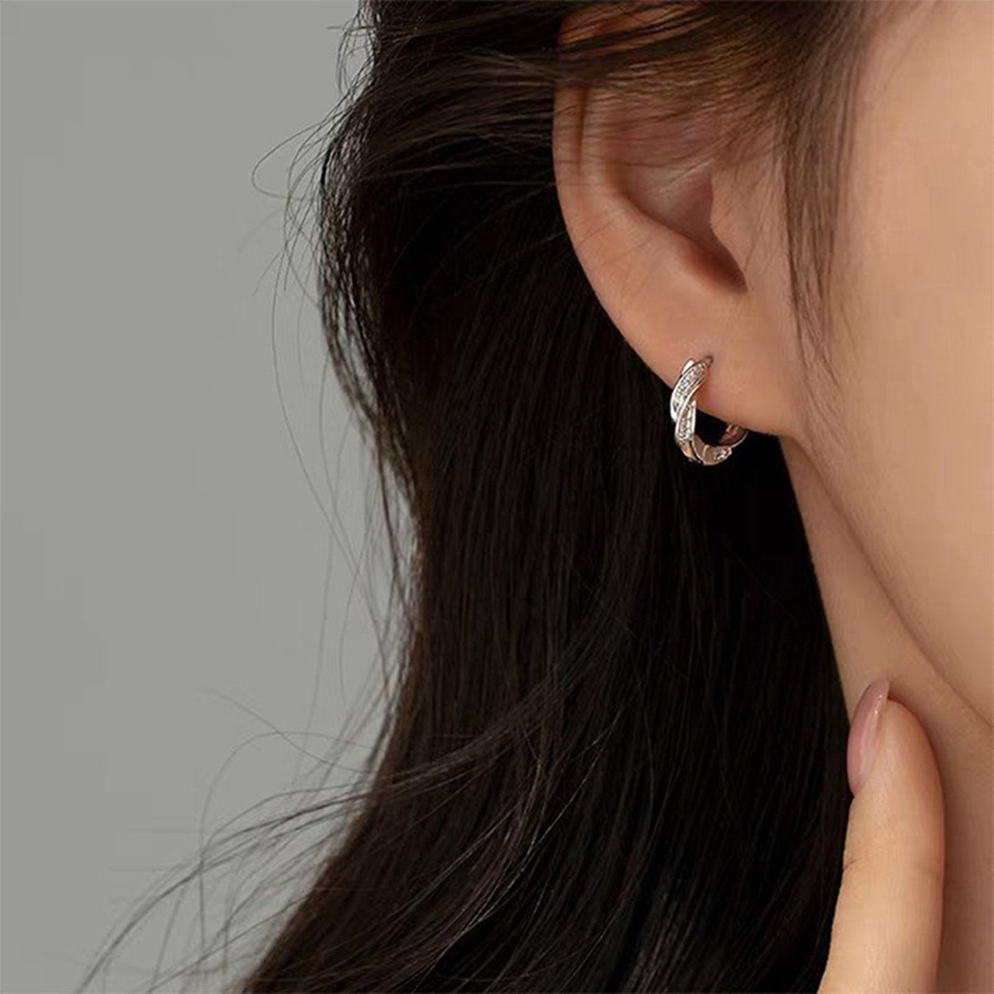 s925银针闪钻素圈耳扣女小众设计高级感莫比乌斯耳圈耳骨钉耳饰,饰品/流行首饰/时尚饰品新,耳环,淘宝优惠券,粉丝福利购,淘宝优惠卷