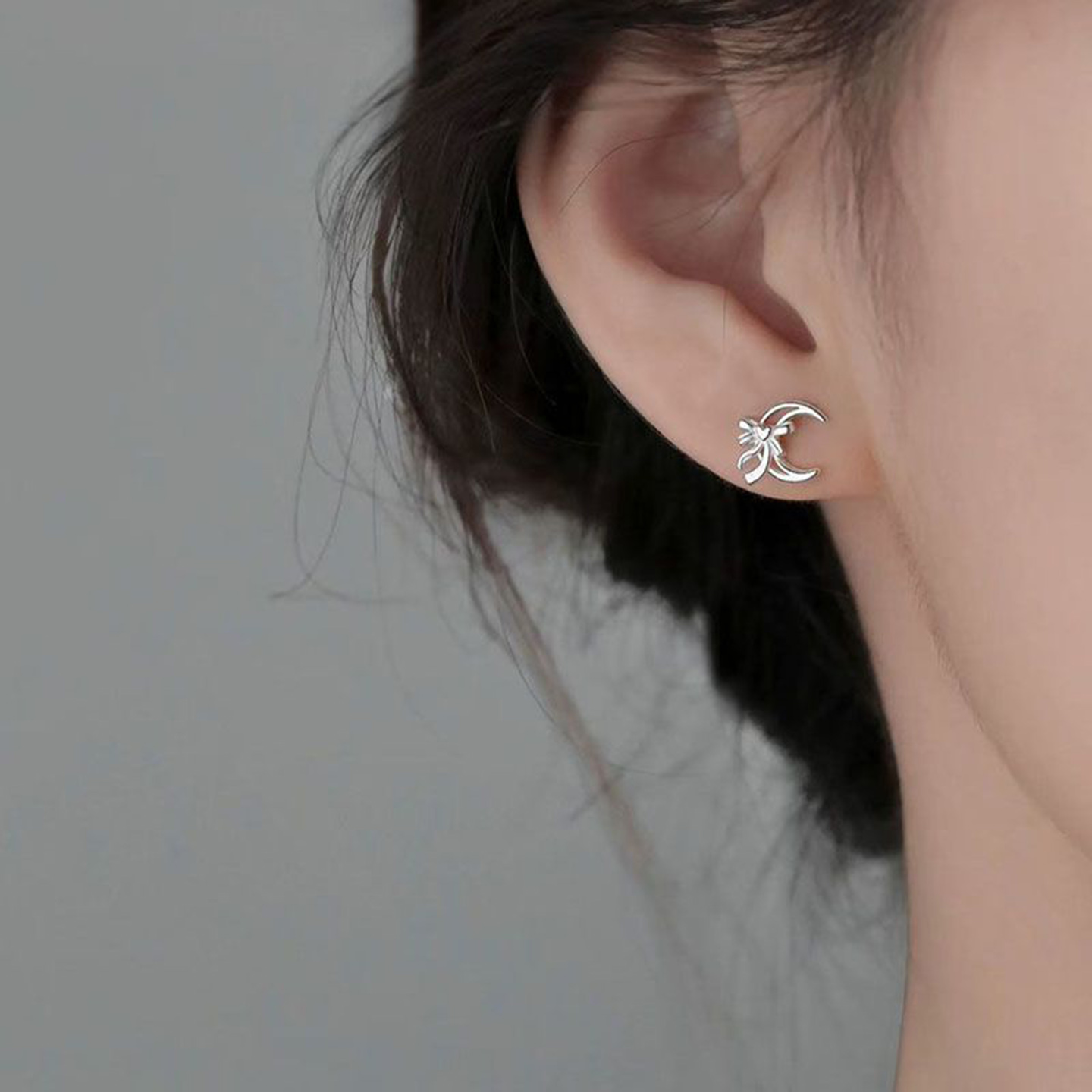 蝴蝶结月亮耳钉女秋冬新款潮小众设计耳环精致甜美高级感银针耳饰