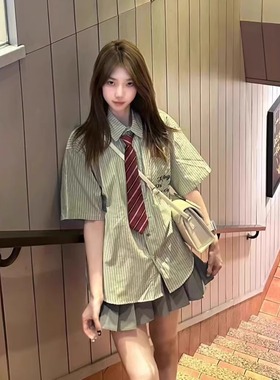 韩版学院风jk衬衣绿色条纹短袖衬衫女高级感2025夏季宽松百搭甜美