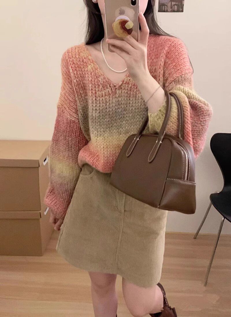 法式温柔渐变色套头毛衣女秋冬新款慵懒风别致短款圆领针织衫上衣