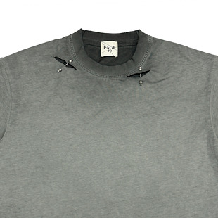 PAGE10自主手工割破穿透双珠针固定效果纯棉洗水做旧短款 宽松T恤