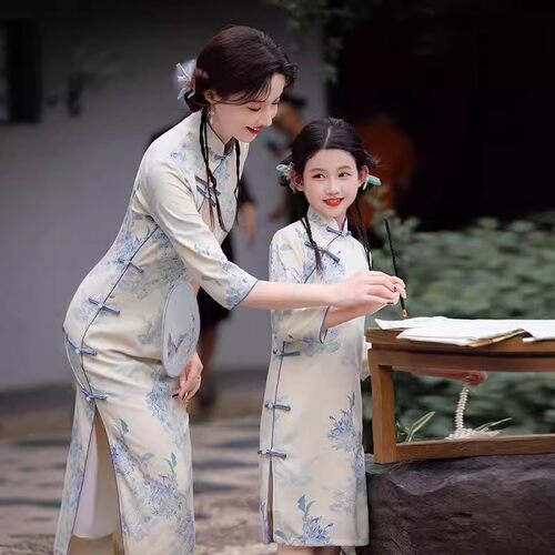 新中式女童亲子旗袍母女春秋长袖儿童改良版连衣裙中国风一模一样