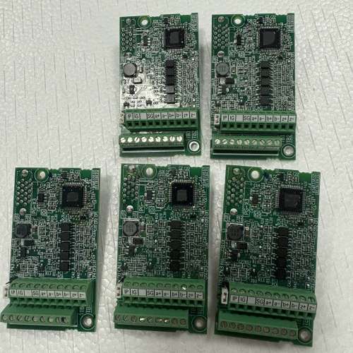 PG-X3安川变频器PG卡，无包装，没使用过，有6个标价