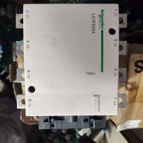 LC1F2254四极交流接触器，工厂库存一共7个，