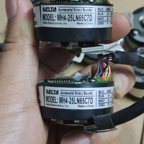 台达编码器MH4-25LN65C7D拆机，成色很好，功能