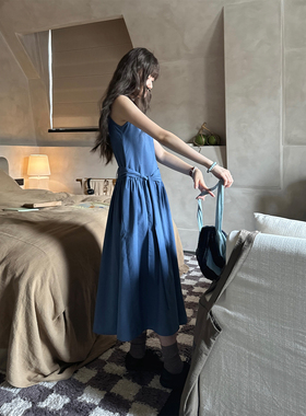JMWOMEN 蓝色法式绑带v领细格子无袖连衣裙女夏季宽松a字收腰长裙