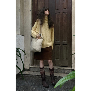 JMWOMEN 多巴胺鹅黄色高领毛衣女秋冬加厚宽松软糯不规则下摆上衣