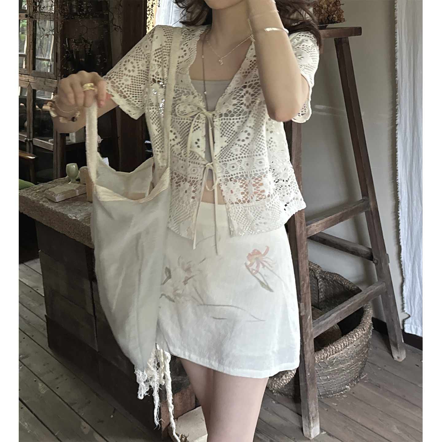 复古水墨描绘花卉高腰半身裙