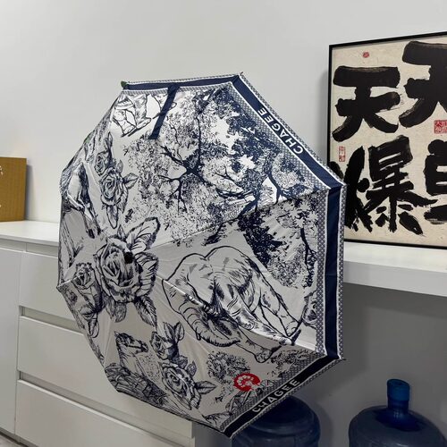 霸王茶姬晴雨伞周边黑胶