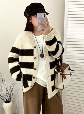 大码女装v领条纹毛衣外套2025冬款胖mm宽松慵懒感软糯针织衫23235