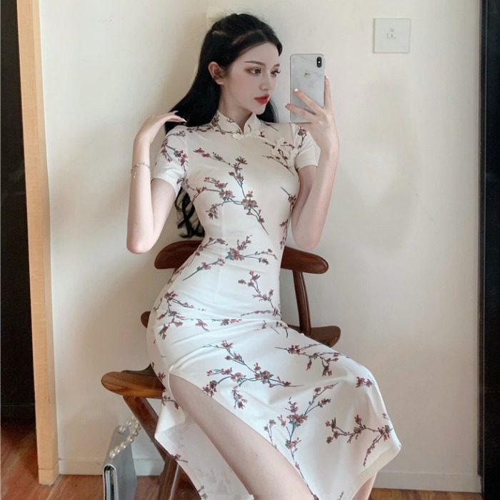 2025夏装新款复古梅花少女印花短袖开叉旗袍修身包臀日常连衣裙潮