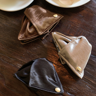 重磅缎面 布艺鲨鱼夹大号发量大发抓 三角抓夹女高级感2026新款