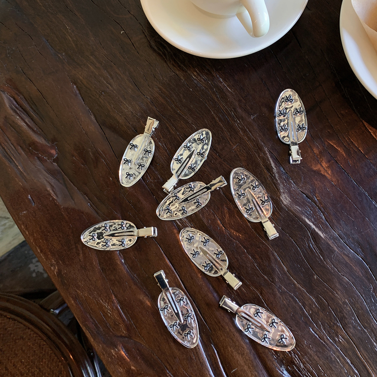 黑色小蝴蝶结+水波纹镜面鸭嘴夹