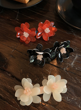 好优雅 立体花朵红色发夹女后脑勺高级感轻奢风夹子头饰弹簧夹