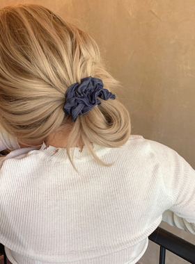 韩系小蛮腰 牛仔蓝秋季2026新款网红发圈高弹簧力扎头发头花发饰