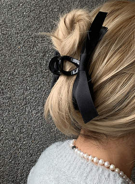 是你喜欢的鲨鱼夹 复古黑色缎面蝴蝶结抓夹大号 甜美少女发抓头饰