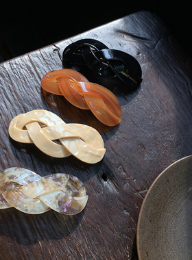 复古又时尚 弹簧夹设计感麻花发夹女后脑勺高级感轻奢风夹子头饰