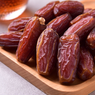 迪拜椰枣新疆椰枣精选沙特阿拉伯阿联酋椰枣大椰枣干果厂