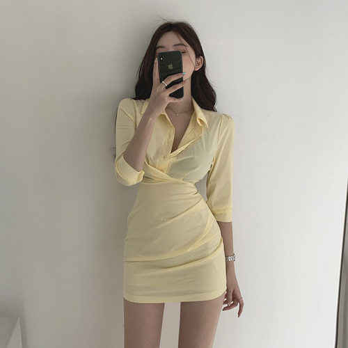 三小姐的咖啡chic2026年秋季新款美出新高度衬衫领纯色短裙连衣裙