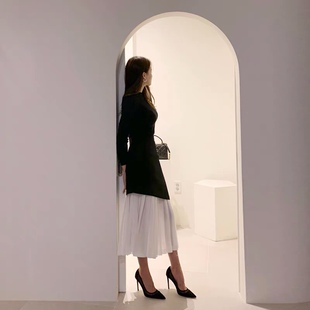三小姐的咖啡网红百褶半身裙套装2026新款女秋冬两件套显瘦套装裙