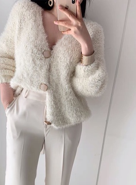 三小姐的咖啡v领开衫毛衣2026新款女秋冬宽松外穿毛绒加厚短外套