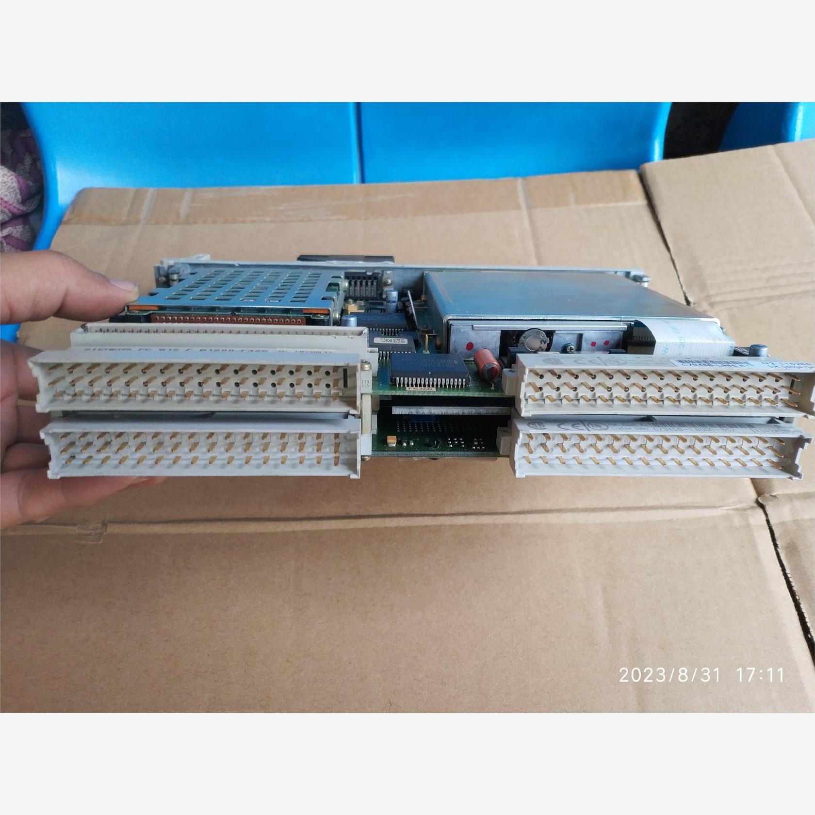 议价西门子6ES5581-0EE15一个