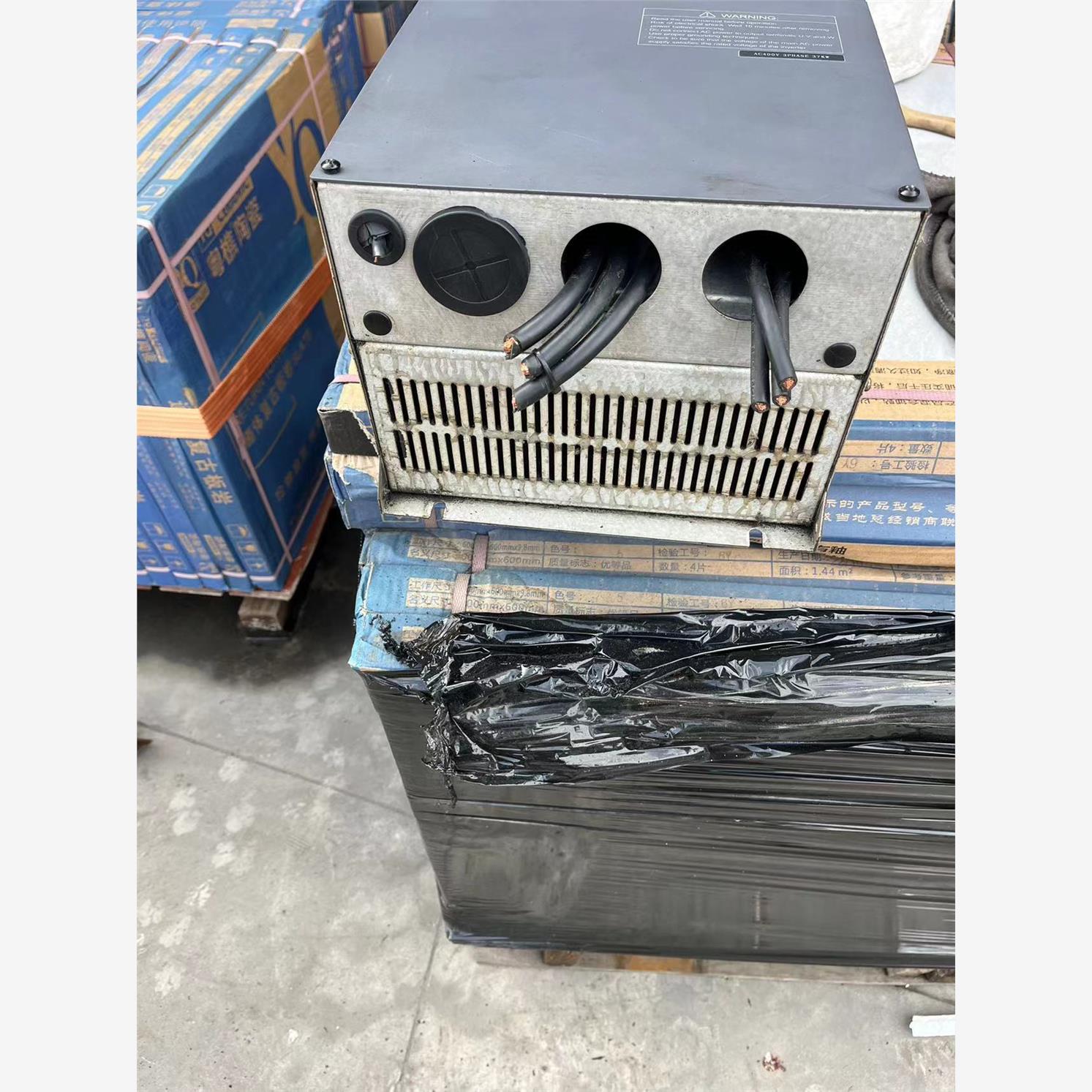 众辰变频器，Z2400T-37GY，二手拆机，功能完好，成色议价