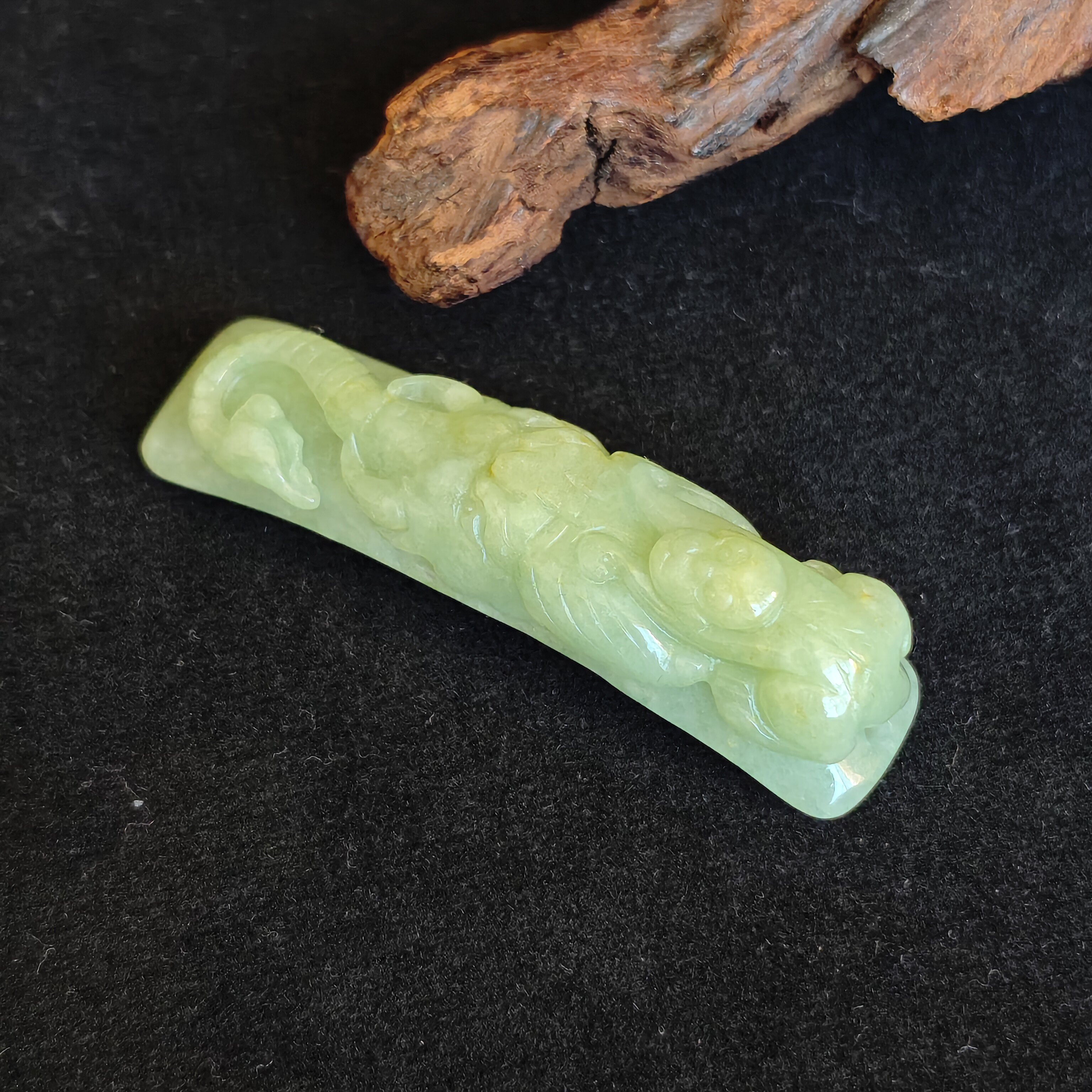 黄绿色特色件手工雕刻封侯拜相手牌男女通用手链编绳配饰寓意好物