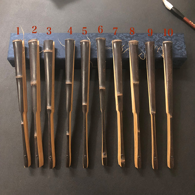 7寸苏工超薄黑色文玩折扇