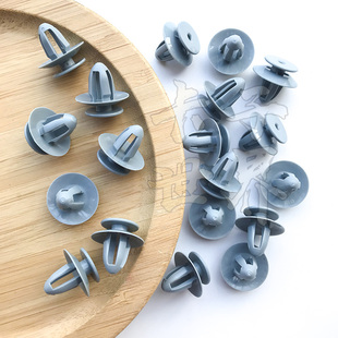 适配宝马3系5系7系1系2系X3X5ix3背门行李箱后备箱盖饰板固定配件