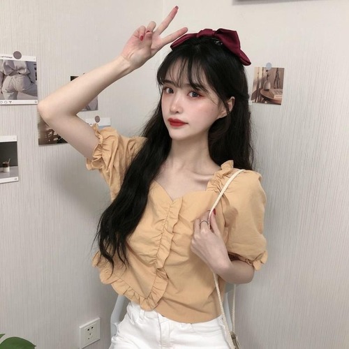 Summer Korean 2022 new French simple design, ruffle trim, slim, net red short sleeve shirt, women's wear