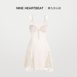 夏季性感睡裙冰丝女纯欲蕾丝带胸垫镂空吊带诱惑高级感睡衣家居服
