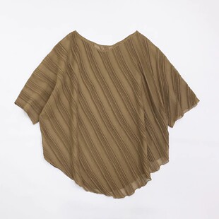 浅咖色V领落肩袖塔卡压褶弧形底边微透视设计oversize廓形短袖