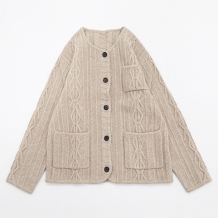 浅卡其开衫 设计多种编织手法拼接细腻扭绳绞花多口袋休闲毛衣590g