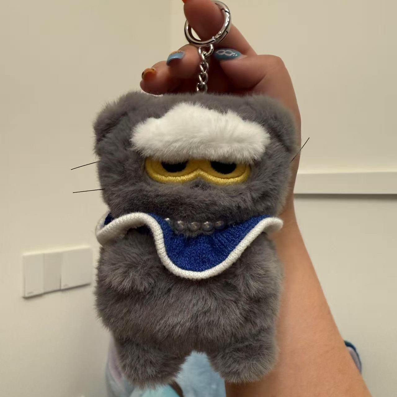 现货权志龙周边演唱会公主小灰猫