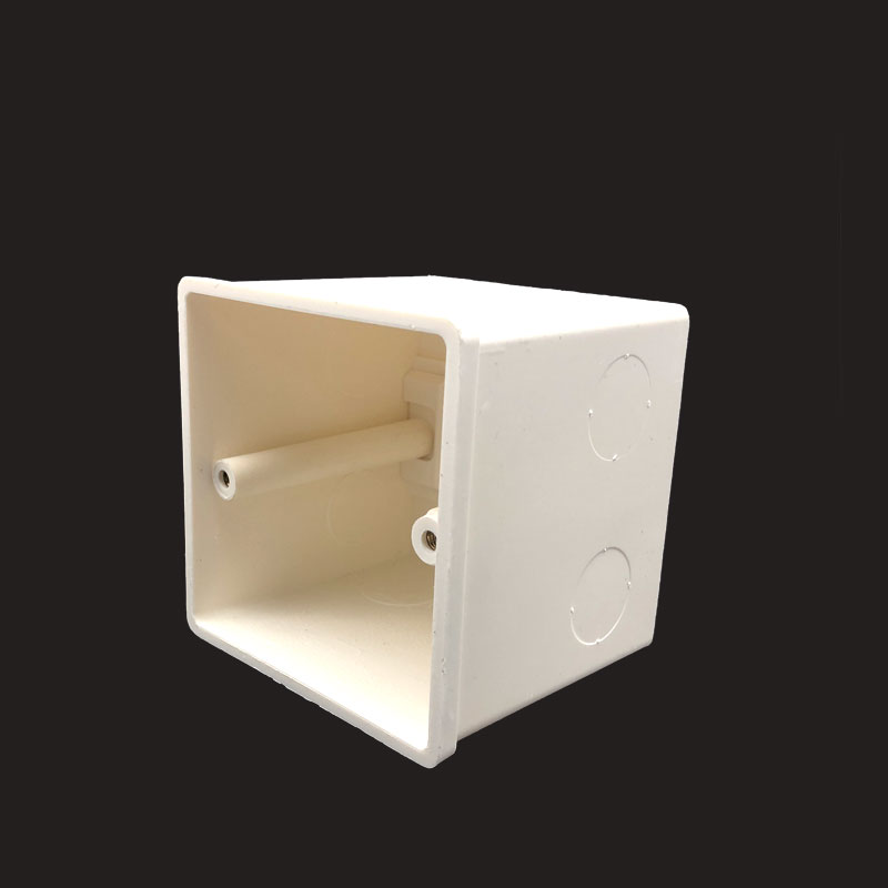 联塑77×77×70暗装底盒