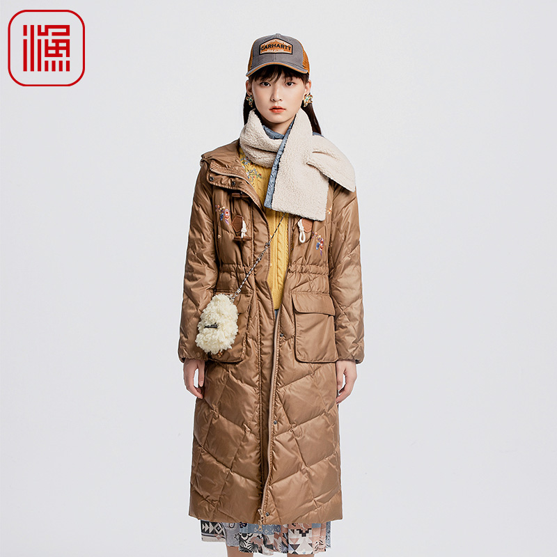 渔女装女士羽绒服冬季新款连帽格纹连帽长款鸭绒外套FGGD5086