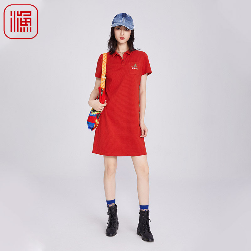 渔牌女 POLO领连衣裙2025新款夏季简约绣花短袖中裙文艺减龄裙子