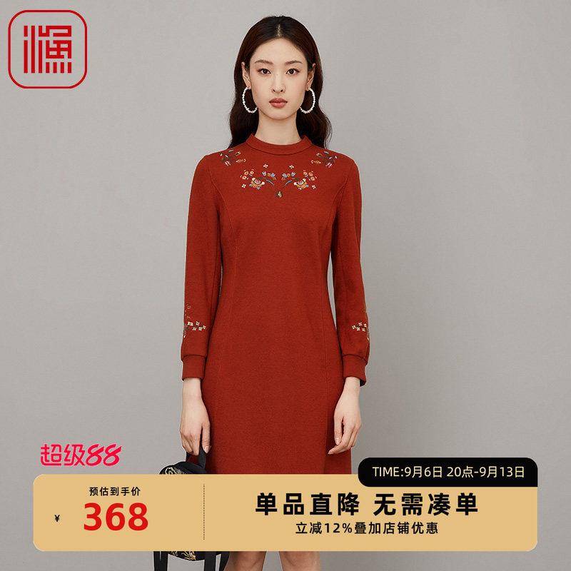渔服饰裙子新款秋冬季女绒面棉休闲刺绣花连衣裙FGFD0025