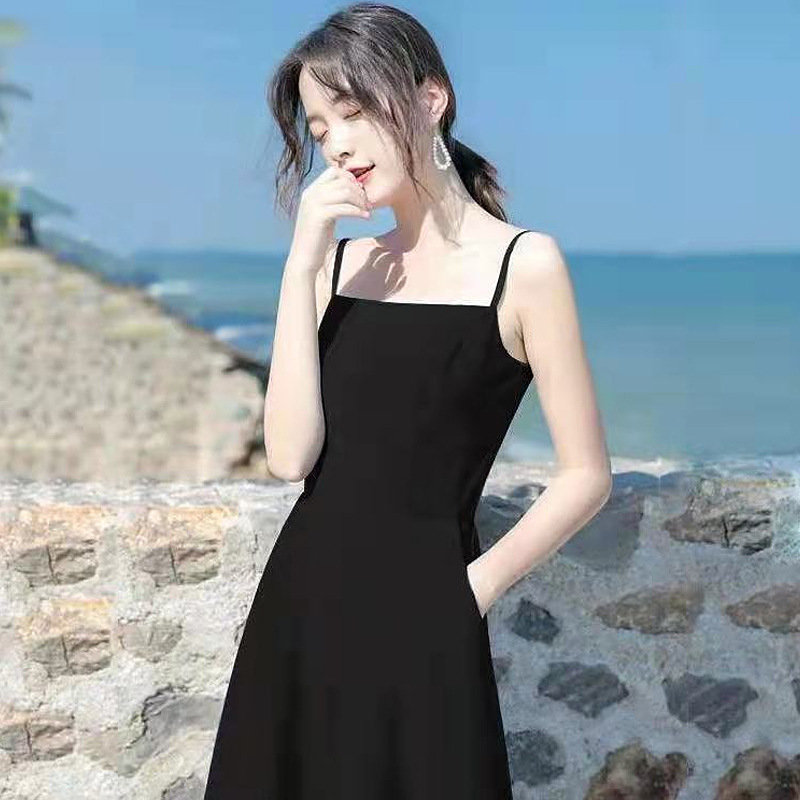 吊带连衣裙女夏季2022新款收腰显瘦黑色长裙子小个子性感小黑裙