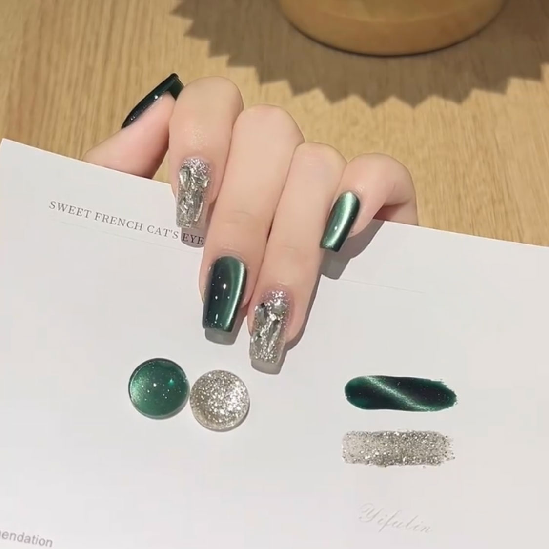墨绿猫眼高级感显白纯手工穿戴甲
