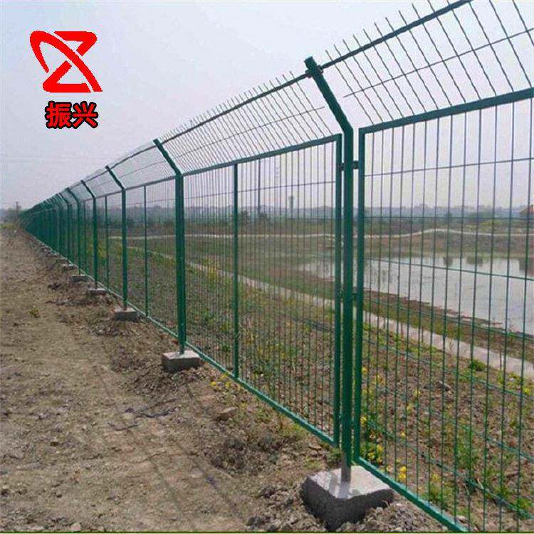 饮用水水源保护区防护栏 河北厂家供应公路铁路园林河道框架护栏
