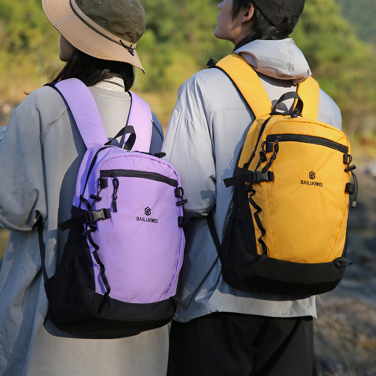 新款山栖户外大容量登山双肩包