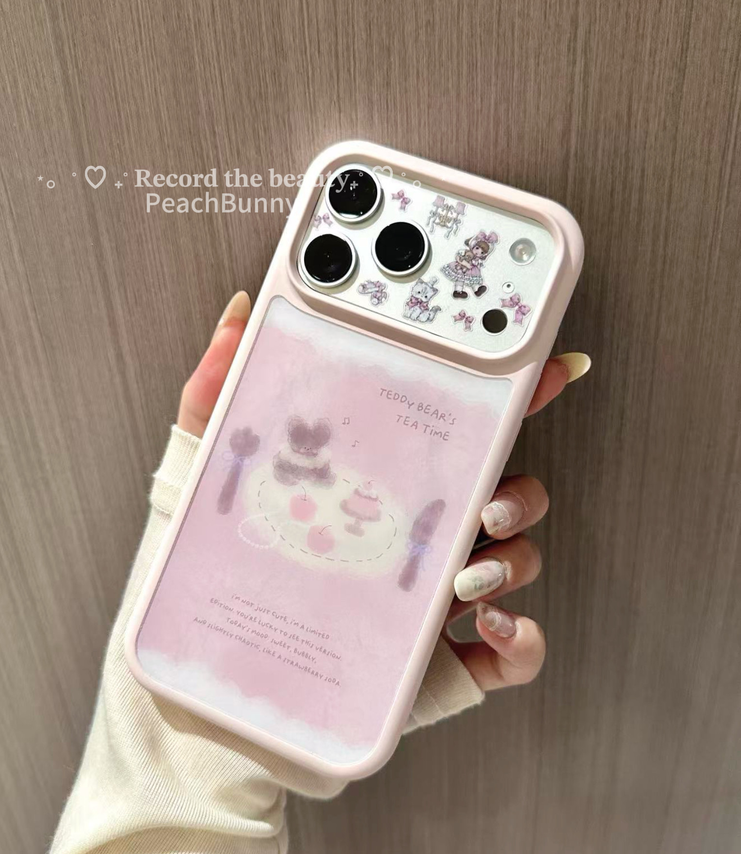 原创液态硅胶磁吸包相机键少女粉色手机壳iPhone17promax独家插画师授权