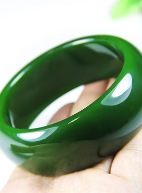 3377玉手镯女款新疆和田碧玉手镯浅绿色翡翠玉镯子