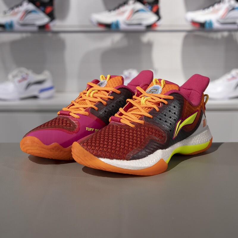 李宁羽毛球鞋战戟2女子䨻科技减震回弹高端专业比赛鞋AYAQ002