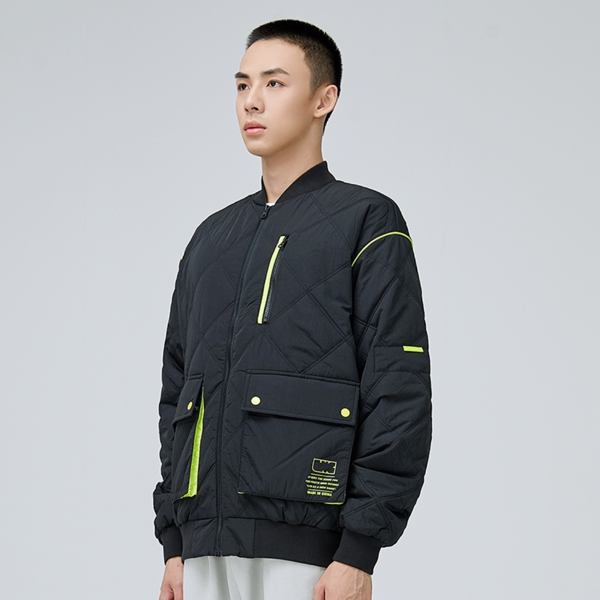 李宁LNG未来玩家系列男子时尚潮流白搭短款棒球领运动棉服FMAC002
