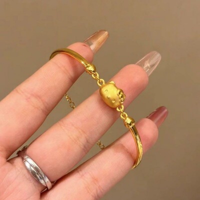 奢华亮眼金色立体KT猫手链立体萌态KT猫造型搭配闪耀金色调尽显