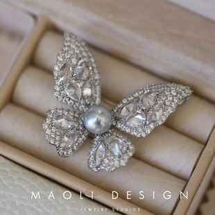MAOLI/熠熠生辉.海水真多麻胸针蝴蝶锆石闪亮胸针毛衣链配饰送礼